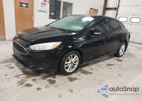 2017 Ford Focus Se z USA, uszkodzony, nr VIN 1FADP3F27HL240976